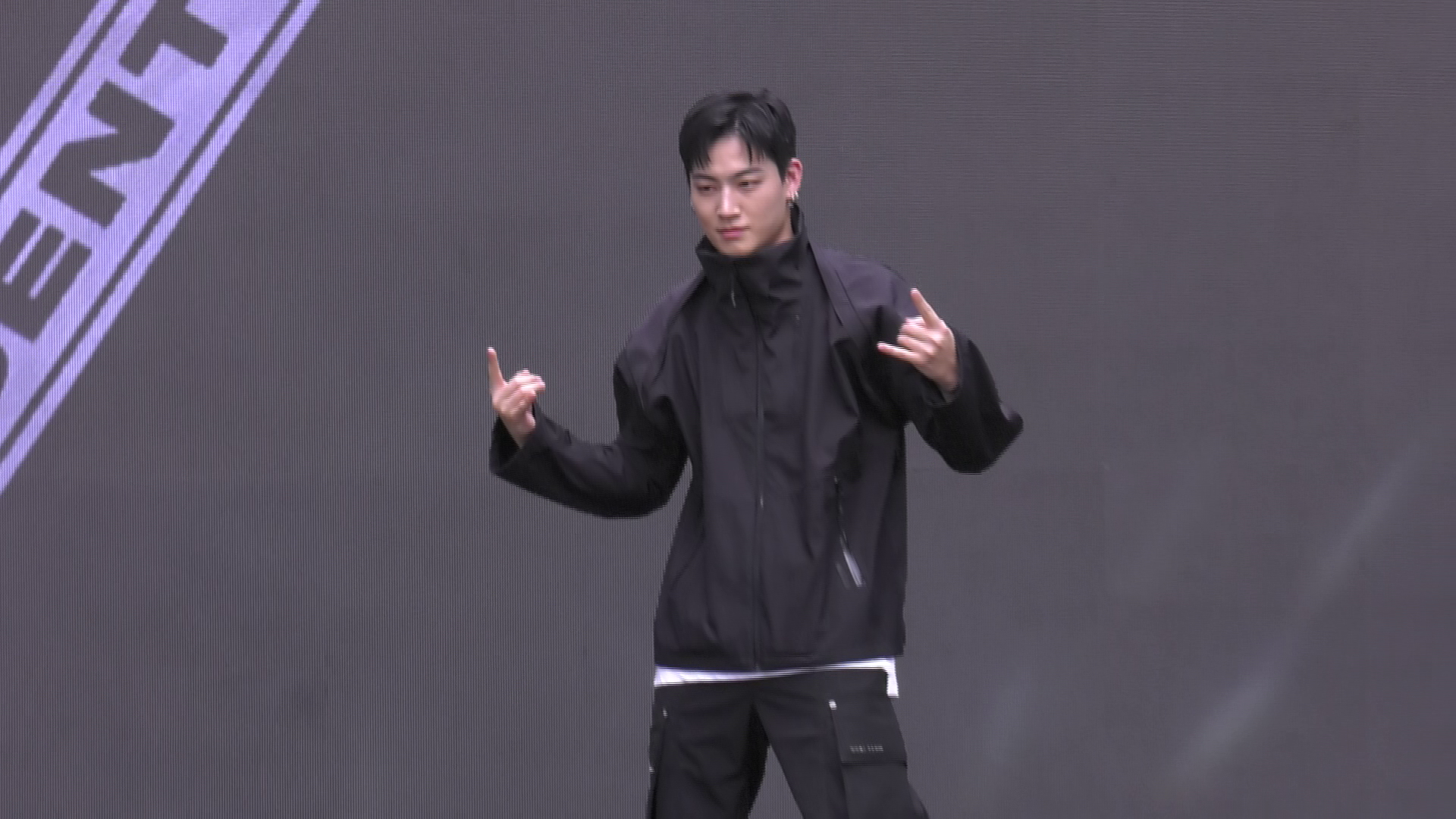 Jay B GOT7 เปิดตัวนิทรรศการอัลบั้ม Be Yourself เหล่าอากาเซ่ส่งเสียงกรี๊ดดังกระหึ่ม Jay B GOT7 เปิดตัวนิทรรศการอัลบั้ม Be Yourself เหล่าอากาเซ่ส่งเสียงกรี๊ดดังกระหึ่ม
