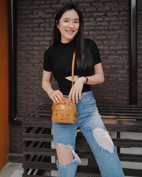 ปันปัน สุทัตตา เผยแฟนใหม่ไม่ติด หลังหวนร่วมงาน “มาร์ช” (มีคลิป) ปันปัน สุทัตตา เผยแฟนใหม่ไม่ติด หลังหวนร่วมงาน “มาร์ช” (มีคลิป)