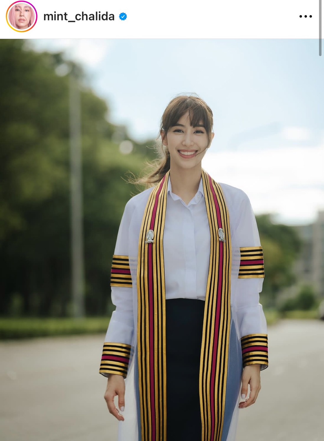 ชาวเน็ตแห่ยินดี! มิ้นต์ ชาลิดา เรียนจบปริญญาโทแล้ว 