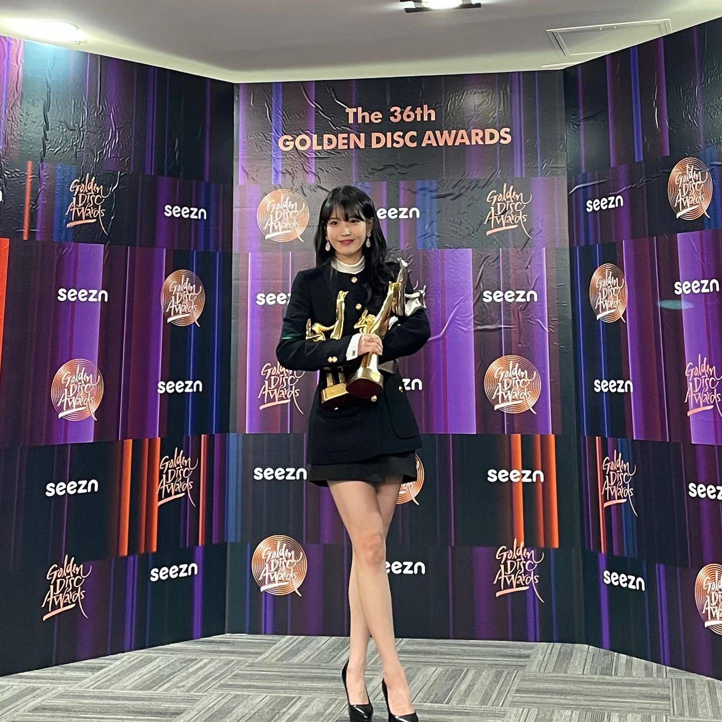 เพลง Celebrity ของ IU ขึ้นอันดับ 1 บนชาร์ตเพลงหลักได้ครบทุกชาร์ตนับตั้งแต่เดบิวต์ เพลง Celebrity ของ IU ขึ้นอันดับ 1 บนชาร์ตเพลงหลักได้ครบทุกชาร์ตนับตั้งแต่เดบิวต์