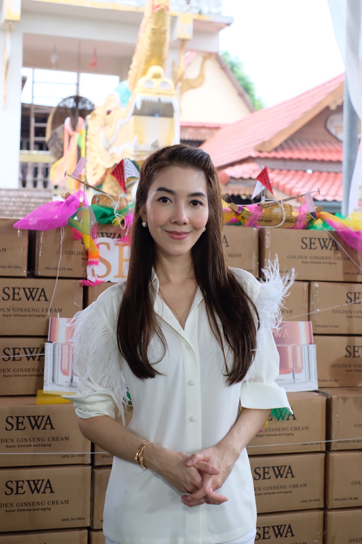 วุ้นเส้น ดีใจคนแห่ไหว้พระแม่ลักษมี เผยเข้าวงการสายมูเพราะคนนี้!! วุ้นเส้น ดีใจคนแห่ไหว้พระแม่ลักษมี เผยเข้าวงการสายมูเพราะคนนี้!!