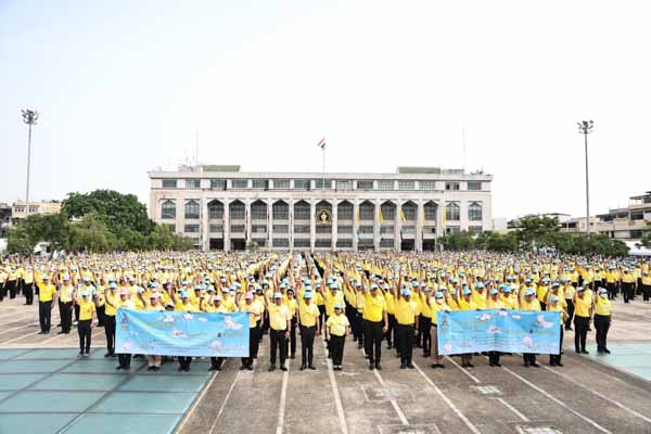 นายกฯ เปิดโครงการจิตอาสา เฉลิมพระเกียรติในหลวงเฉลิมพระชนมพรรษา 6 รอบ นายกฯ เปิดโครงการจิตอาสา เฉลิมพระเกียรติในหลวงเฉลิมพระชนมพรรษา 6 รอบ