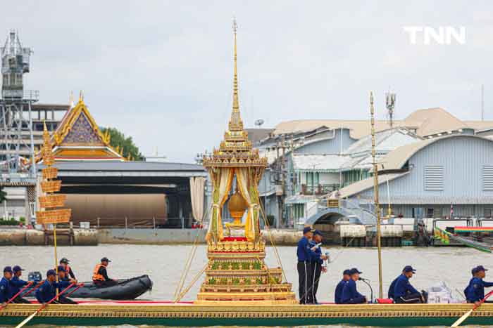 กองทัพเรือเตรียมความพร้อม ผูกทุ่นประกอบกาพย์เห่เรือเฉลิมพระเกียรติในหลวง กองทัพเรือเตรียมความพร้อม ผูกทุ่นประกอบกาพย์เห่เรือเฉลิมพระเกียรติในหลวง