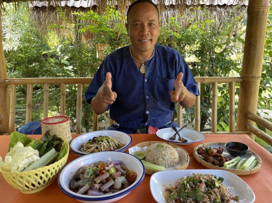 เปิดประวัติ ไมค์ ภิรมย์พร ศิลปินลูกทุ่งชื่อดังสู่ชีวิตเกษตรกร กับธุรกิจน้ำปลาร้า 