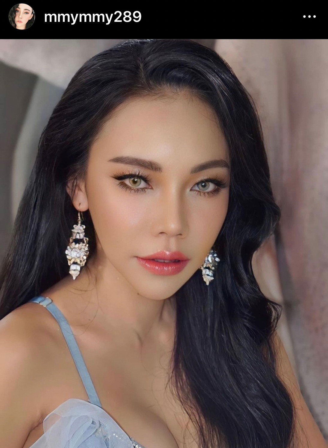 เอ็มมี่ อมลวรรณ ลั่น! เป็นบุญของเรา หลังไกล่เกลี่ยคดีโกงแชร์ เชื่อในความยุติธรรมของศาล เอ็มมี่ อมลวรรณ ลั่น! เป็นบุญของเรา หลังไกล่เกลี่ยคดีโกงแชร์ เชื่อในความยุติธรรมของศาล