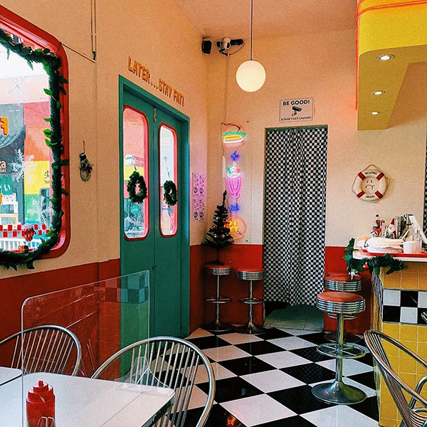 15 คาเฟ่ถ่ายรูปสวยในกรุงเทพฯ ห้ามพลาดไปเช็กอิน 15 คาเฟ่ถ่ายรูปสวยในกรุงเทพฯ ห้ามพลาดไปเช็กอิน