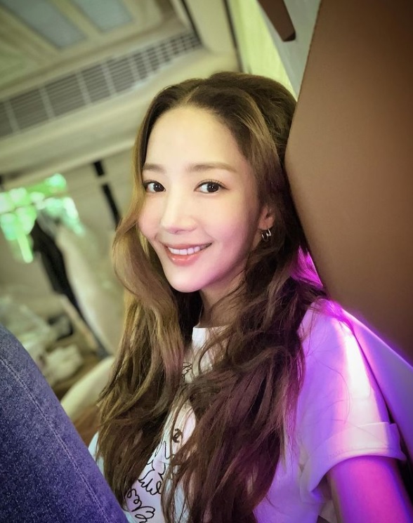 พัคมินยอง สื่อดัง Dispatch ปล่อยข่าวกำลังออกเดท CEO บริษัทดัง พัคมินยอง สื่อดัง Dispatch ปล่อยข่าวกำลังออกเดท CEO บริษัทดัง