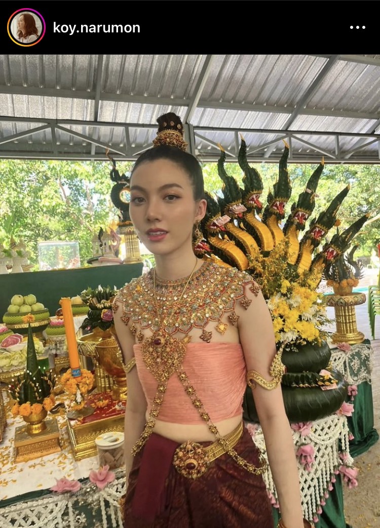 ลูกไม้หล่นไม่ไกลต้นจริงๆ ก้อย นฤมล อวดความสวย ออม กรณ์นภัส ในลุคชุดไทย