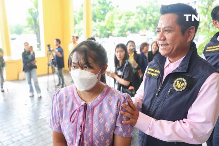 “ครูเบญ” ร้องศึกษาธิการ ตรวจสอบข้อเท็จจริงหลังสอบครูได้ที่ 1 แต่ชื่อหาย “ครูเบญ” ร้องศึกษาธิการ ตรวจสอบข้อเท็จจริงหลังสอบครูได้ที่ 1 แต่ชื่อหาย