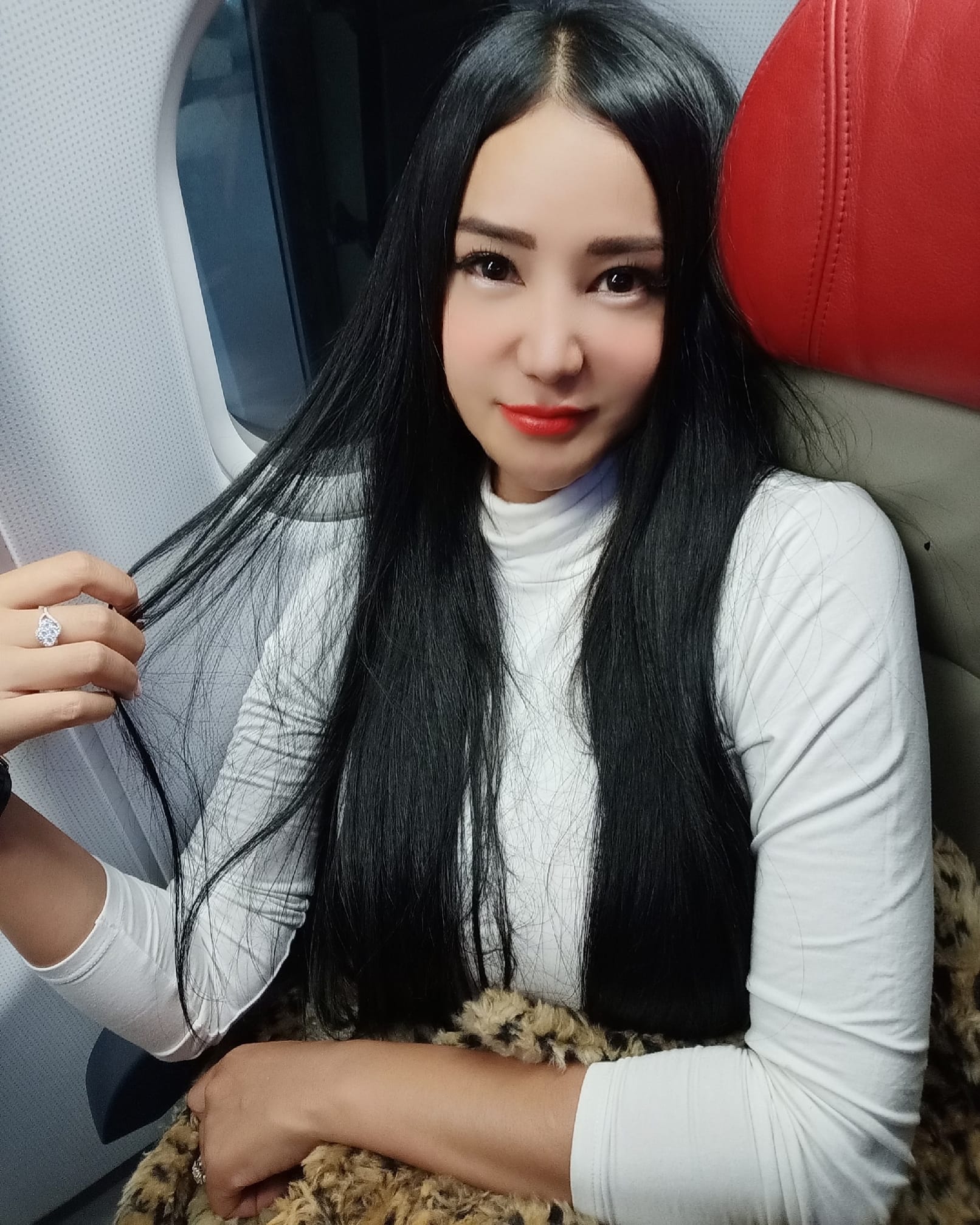 เปิ้ล ไอริณ ฝากข้อความถึงชาวเน็ตว่าด้วยเรื่อง ครูกายแก้ว
