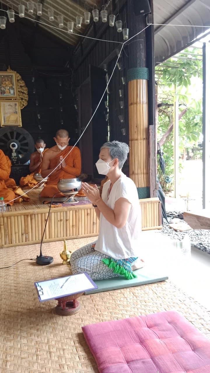 เก้า จิรายุ และครอบครัว บริจาคสร้างเสนาสนะ เรือนนพสร ที่พัก สำหรับผู้ปฎิบัติธรรม ล