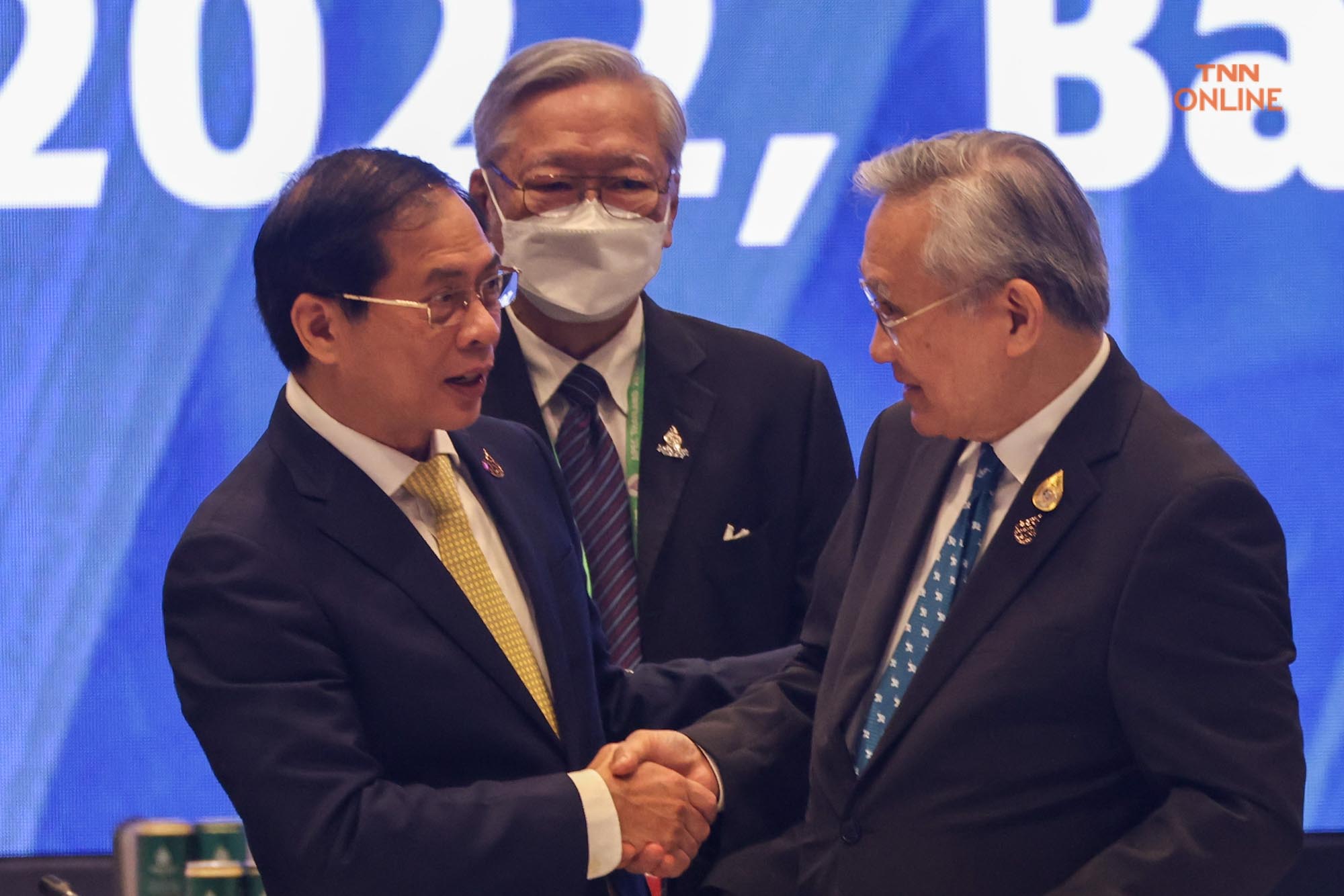 รมต.เอเปคหารือเต็มคณะ การเติบโตอย่างสมดุลครอบคลุมและยั่งยืน รมต.เอเปคหารือเต็มคณะ การเติบโตอย่างสมดุลครอบคลุมและยั่งยืน