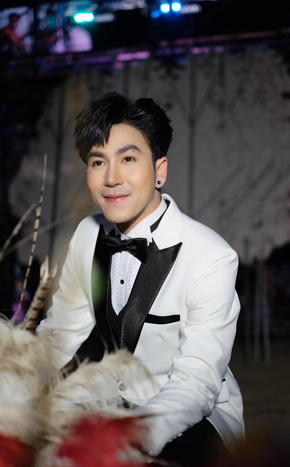 นก พงศกร น้ำตาสาด ยูกิ หมอลำคู่ขวัญประกาศอำลาวง นก พงศกร น้ำตาสาด ยูกิ หมอลำคู่ขวัญประกาศอำลาวง