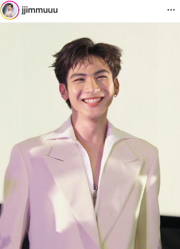 ทำความรู้จัก จิมมี่ จิรเมธ หนุ่มฮอตจากซีรีส์ ไทม์ผ่านเวลา ทำความรู้จัก จิมมี่ จิรเมธ หนุ่มฮอตจากซีรีส์ ไทม์ผ่านเวลา