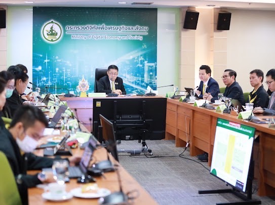 รมว.ดีอี นำถกบอร์ด Cloud First Policy ตั้ง 2 คณะอนุกรรมการ ลุย “ระบบคลาวด์ภาครัฐ” รมว.ดีอี นำถกบอร์ด Cloud First Policy ตั้ง 2 คณะอนุกรรมการ ลุย “ระบบคลาวด์ภาครัฐ”