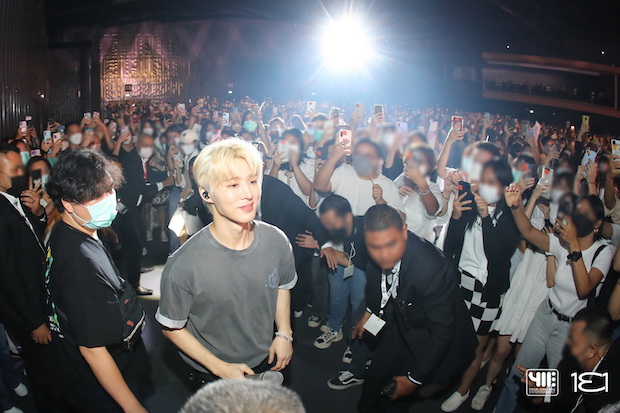 ฟินล้นใจ!! ประมวยภาพ ’B.I’ คัมแบ็กไทยเสิร์ฟความรักในแฟนมีตเดี่ยวครั้งแรก ฟินล้นใจ!! ประมวยภาพ ’B.I’ คัมแบ็กไทยเสิร์ฟความรักในแฟนมีตเดี่ยวครั้งแรก