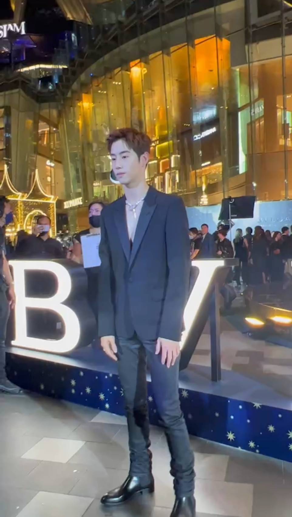ออร่าความหล่อพุ่ง มาร์ค GOT7 ร่วมงานอีเว้นท์ แบรนด์ Bulgari ในไทย ออร่าความหล่อพุ่ง มาร์ค GOT7 ร่วมงานอีเว้นท์ แบรนด์ Bulgari ในไทย