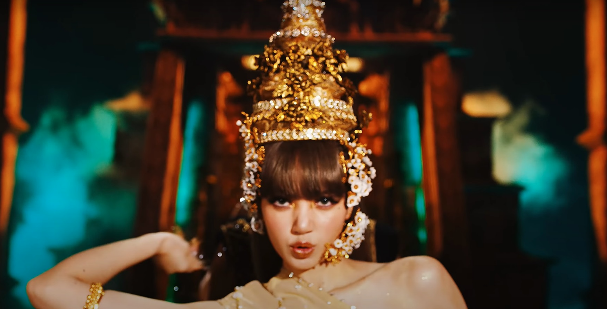 ‘ลิซ่า’ เจ้าแม่ sold out เปิดลิสต์ 7 ไอเทม แค่ถือก็ขายดีเกลี้ยงแผง!
