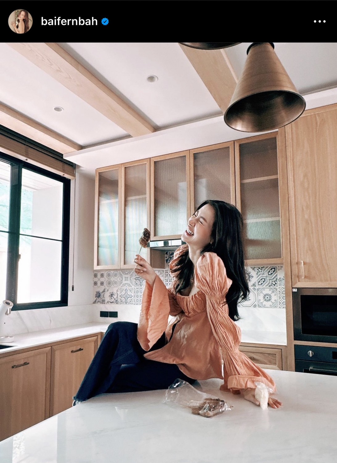 พร้อมอยู่แล้ว! ใบเฟิร์น พิมพ์ชนก อวดบ้านหลังใหม่ 80 ล้าน สวยอลังการทุกมุม พร้อมอยู่แล้ว! ใบเฟิร์น พิมพ์ชนก อวดบ้านหลังใหม่ 80 ล้าน สวยอลังการทุกมุม