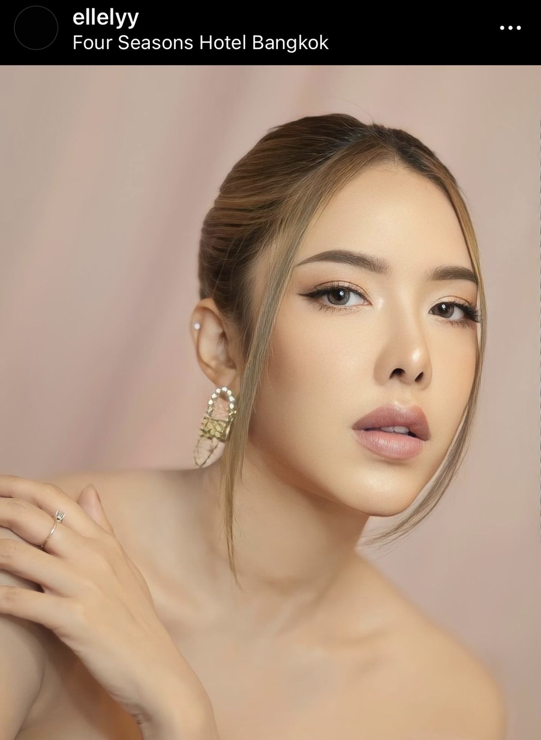 แอล กมลวรรณ ชี้แจง หลังเกิดอุบัติเหตุขับรถพุ่งชนรถ 8 คัน แอล กมลวรรณ ชี้แจง หลังเกิดอุบัติเหตุขับรถพุ่งชนรถ 8 คัน