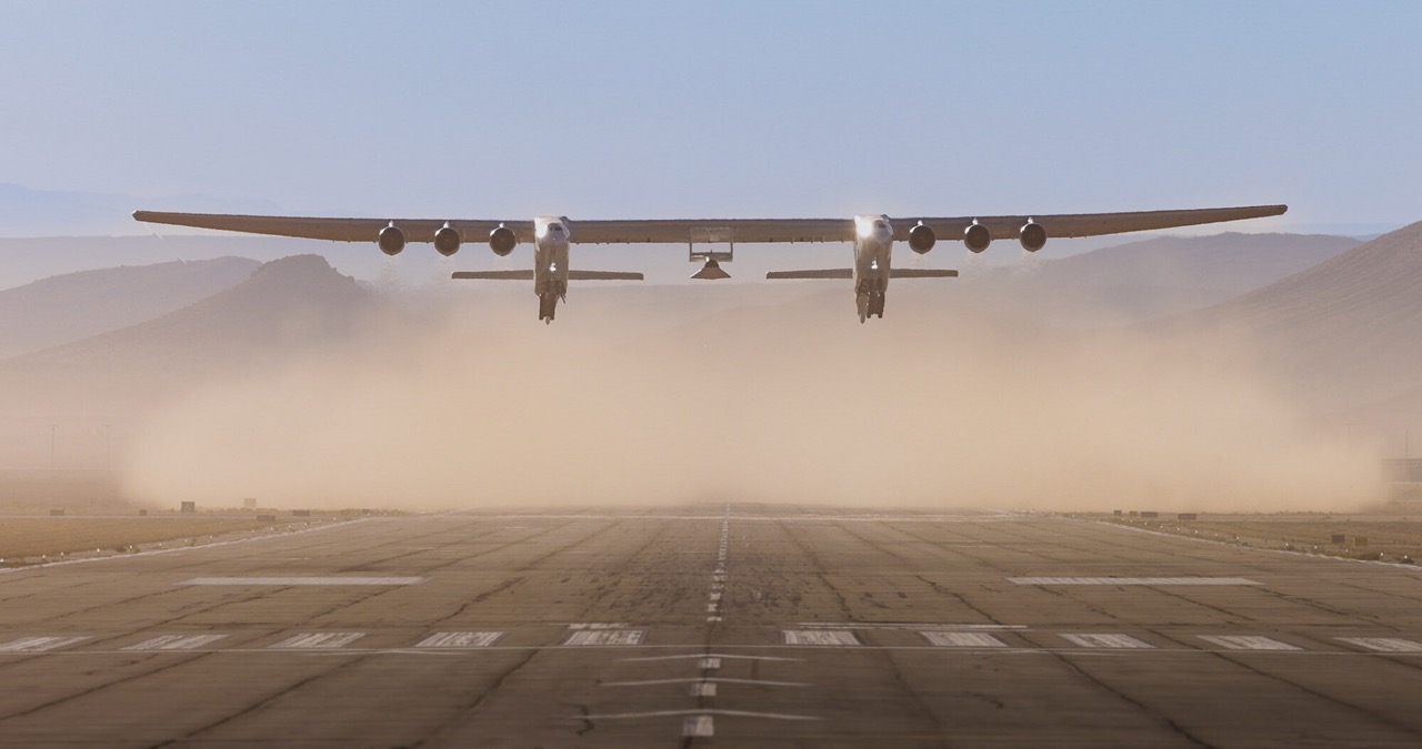 เครื่องบินยักษ์จาก Stratolaunch ทดสอบบรรทุกเครื่องบินไฮเปอร์โซนิกสำเร็จ เครื่องบินยักษ์จาก Stratolaunch ทดสอบบรรทุกเครื่องบินไฮเปอร์โซนิกสำเร็จ