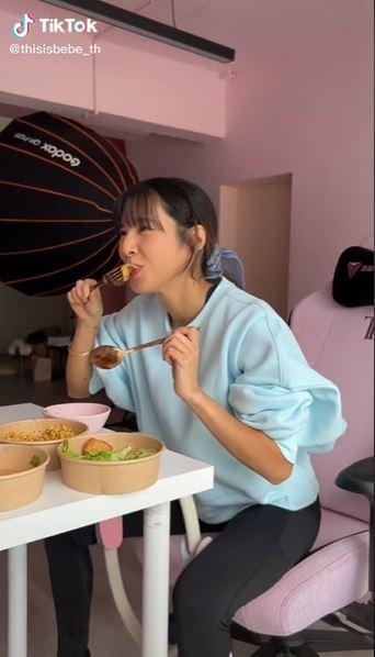 เบเบ้ ธันย์ชนก เผยวิธีออกกำลังกายฉบับคนขี้เกียจ โต้วลีเด็ดที่เธอได้รับ