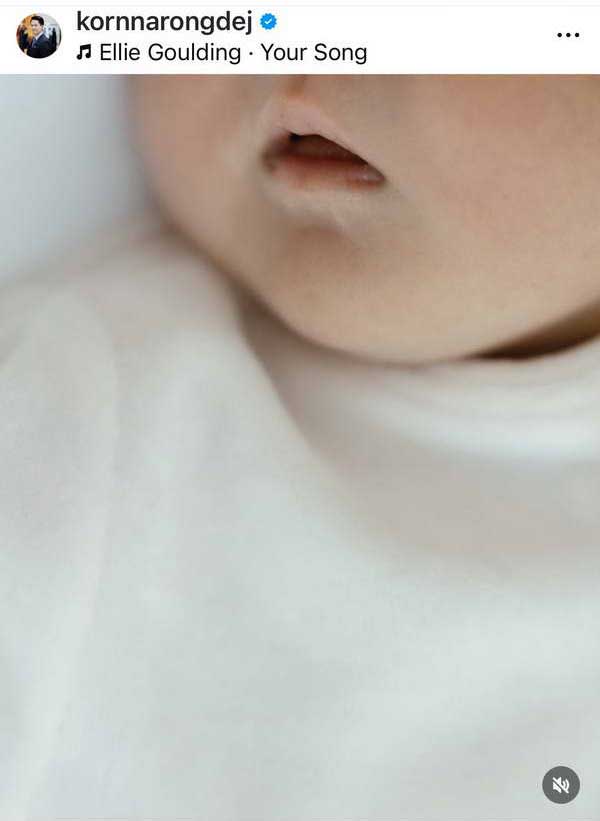 ศรีริต้า คลอดลูกสาวแล้ว! กรณ์ ณรงค์เดช รีบโพสต์อวดนางฟ้าตัวน้อย ศรีริต้า คลอดลูกสาวแล้ว! กรณ์ ณรงค์เดช รีบโพสต์อวดนางฟ้าตัวน้อย