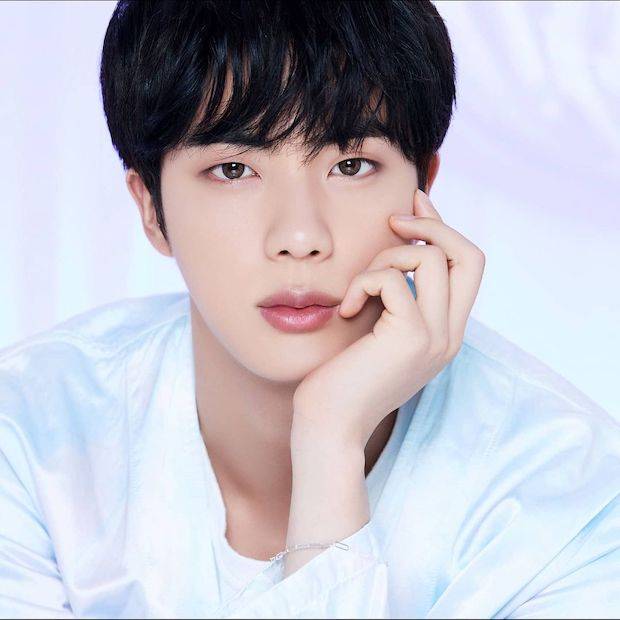 ปากเซ็กซี่!! ‘จิน BTS’ แชมป์ไอด้อลริมฝีปากสวยสมบูรณ์แบบ ปากเซ็กซี่!! ‘จิน BTS’ แชมป์ไอด้อลริมฝีปากสวยสมบูรณ์แบบ