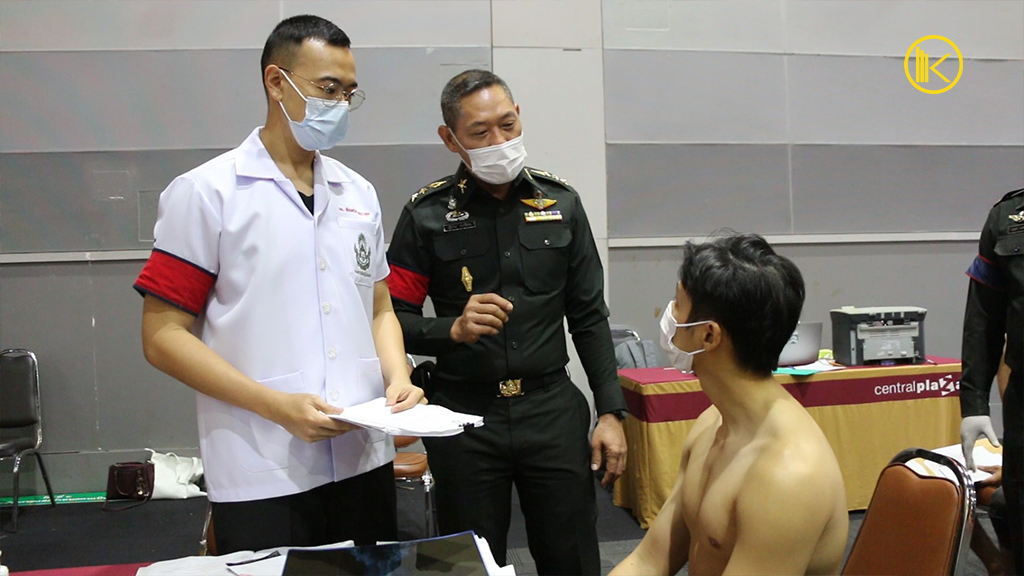 แบงค์ ธิติ อดลุ้นเกณฑ์ทหาร เหตุกระดูกสันหลังคด ด้าน โดนัท ภัทรพลฒ์ ขอผ่อนผันอีกปี แบงค์ ธิติ อดลุ้นเกณฑ์ทหาร เหตุกระดูกสันหลังคด ด้าน โดนัท ภัทรพลฒ์ ขอผ่อนผันอีกปี