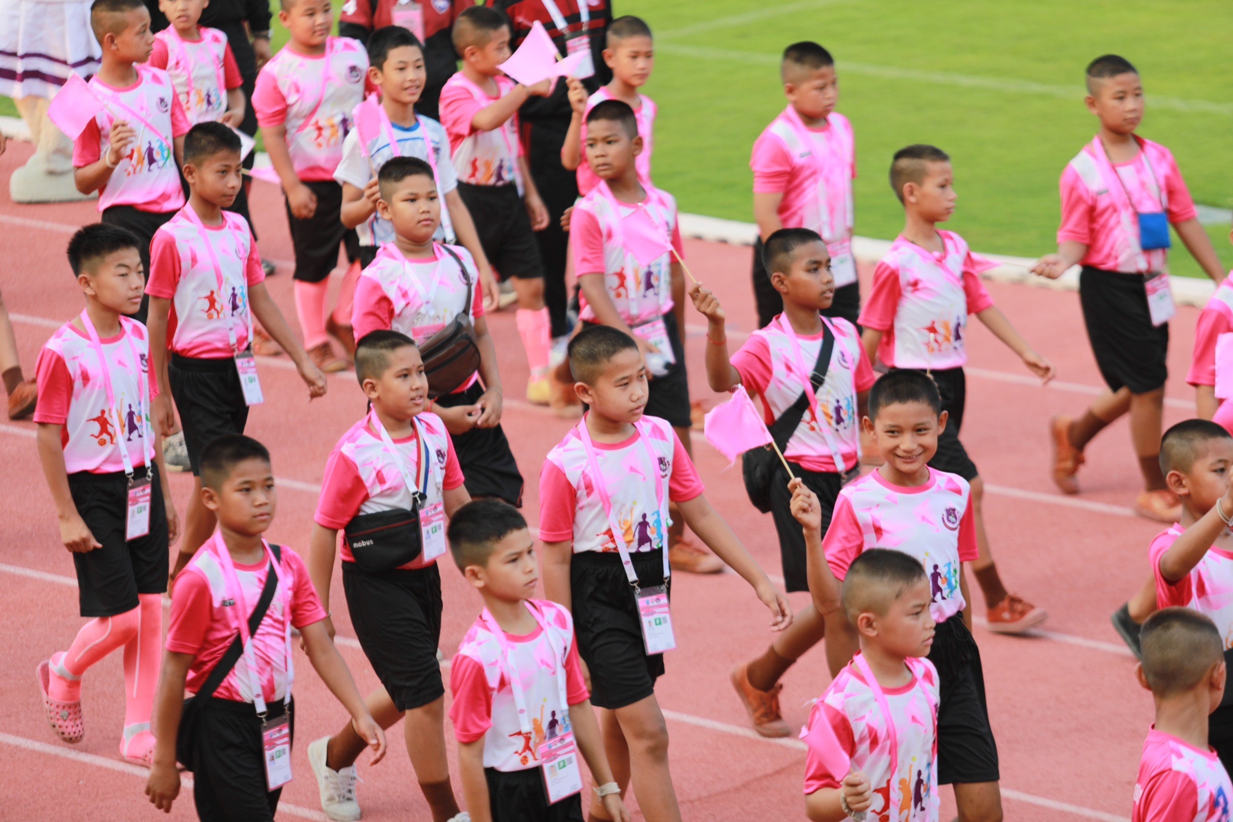ร่วมชมการแข่งขัน ละอ่อน จ๊างศึก เกมส์ ครั้งที่ 9 ประจำปี 2566 
