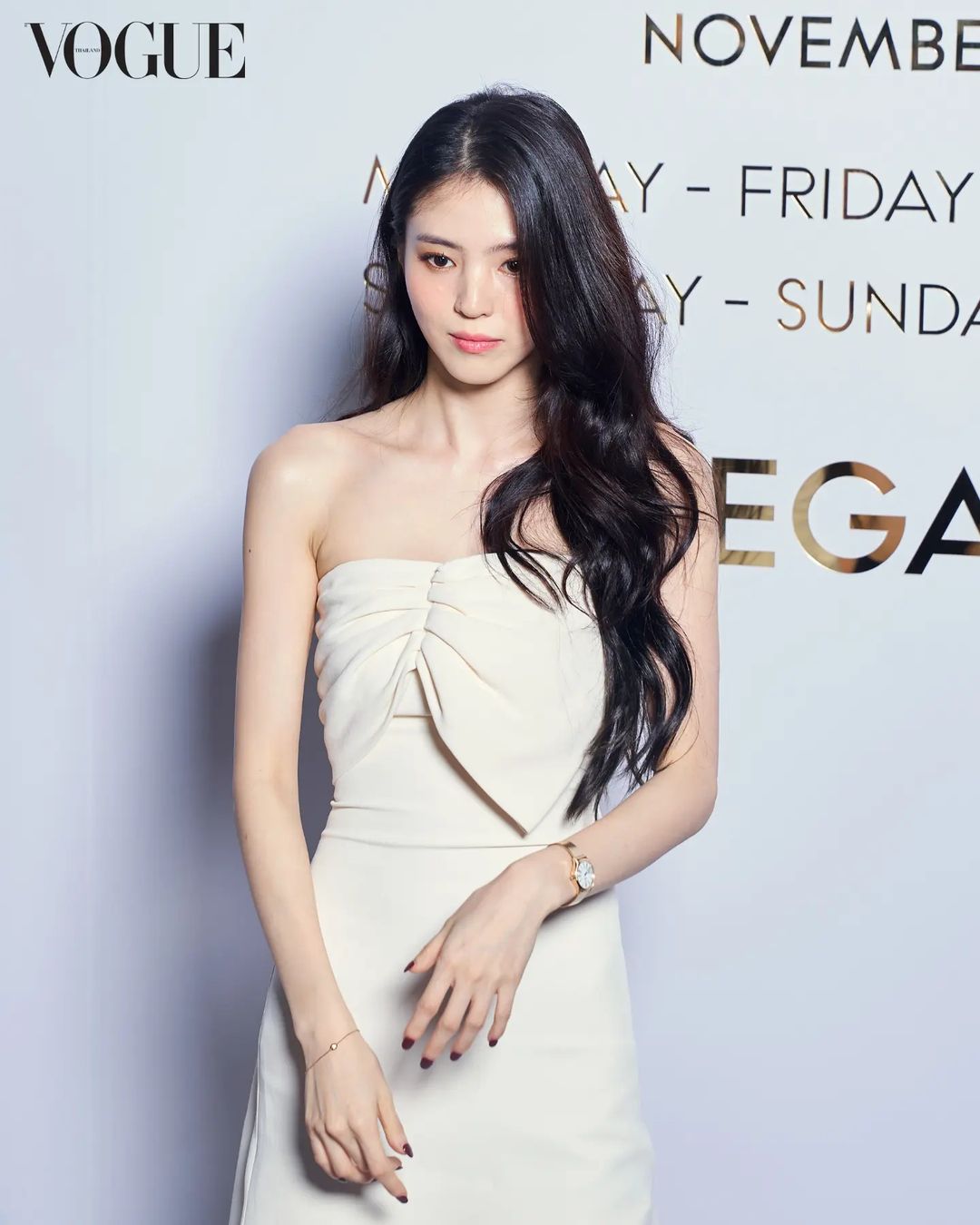 สวยออร่าจัดเต็ม!! ส่องลุค ‘ฮันโซฮี’ ที่อีเวนต์แบรนด์หรูครั้งแรกในไทย สวยออร่าจัดเต็ม!! ส่องลุค ‘ฮันโซฮี’ ที่อีเวนต์แบรนด์หรูครั้งแรกในไทย