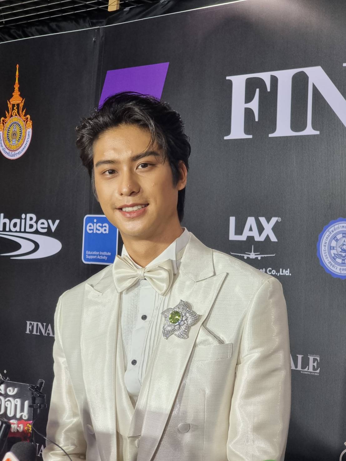 “ออกัส วชิรวิชญ์”  แฮปปี้ รวมตัวแฟนคลับในวันเกิดอายุครบ 27 ปี 