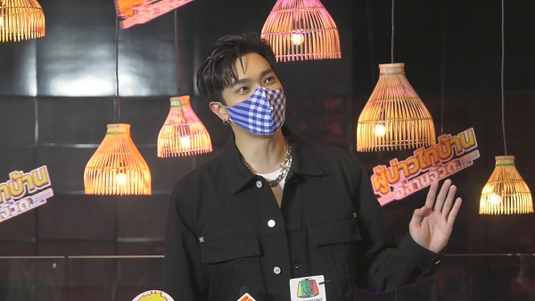 “โอบ นิธิ” ยืนยันไม่ได้เป็นหนุ่มกลัวแฟน (มีคลิป) “โอบ นิธิ” ยืนยันไม่ได้เป็นหนุ่มกลัวแฟน (มีคลิป)