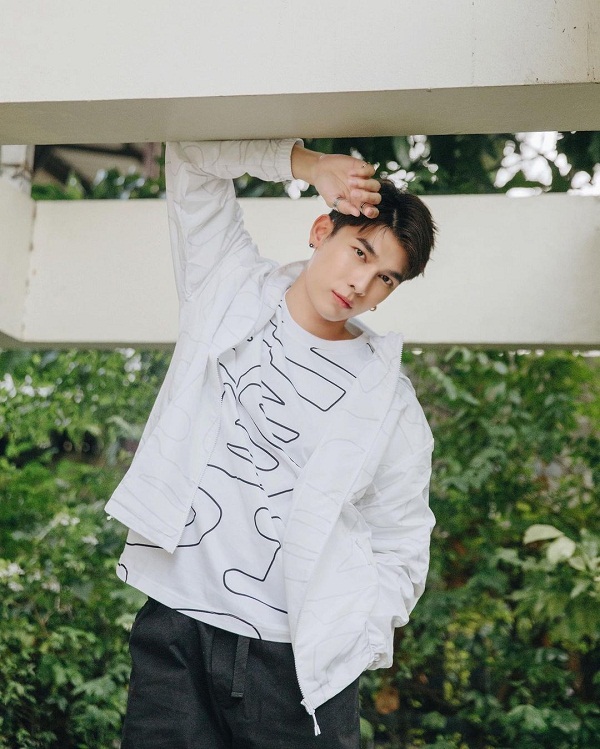 “มิว” จัดกิจกรรม “ShaReTy” ชวน “ว่าน-มาเรียม” ไลฟ์สด  แบ่งปันน้ำใจช่วยโควิด-19 (มีคลิป)