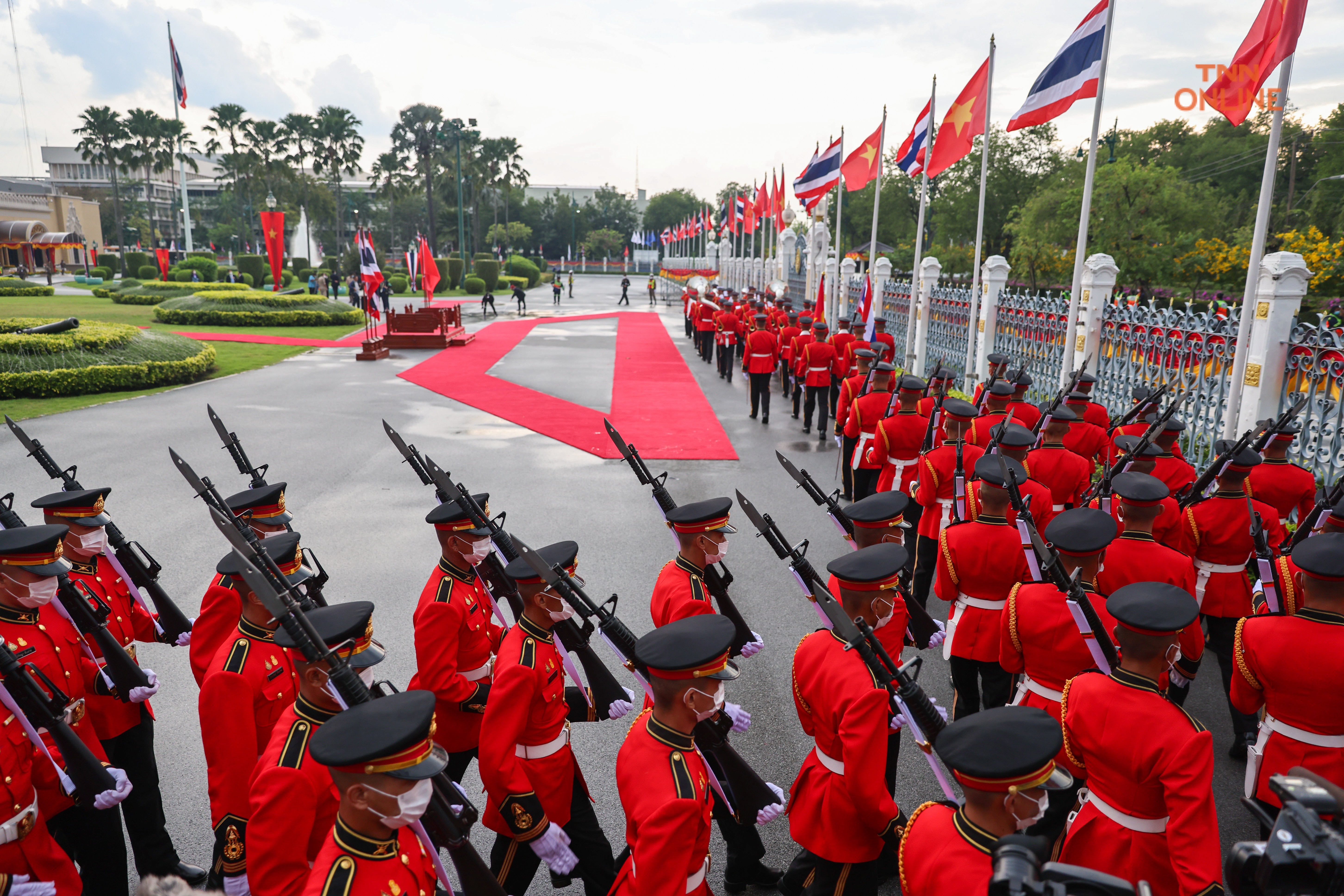 พิธีตรวจแถวกองทหารเกียรติยศ นายกฯต้อนรับประธานาธิบดีเวียดนามในโอกาสเข้าร่วมการประชุม APEC 2022 พิธีตรวจแถวกองทหารเกียรติยศ นายกฯต้อนรับประธานาธิบดีเวียดนามในโอกาสเข้าร่วมการประชุม APEC 2022