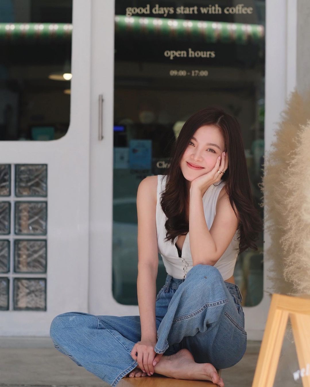 “ใบเฟิร์น พิมพ์ชนก” หวานต่อเนื่องหลังสถานะชัดเจน (มีคลิป)