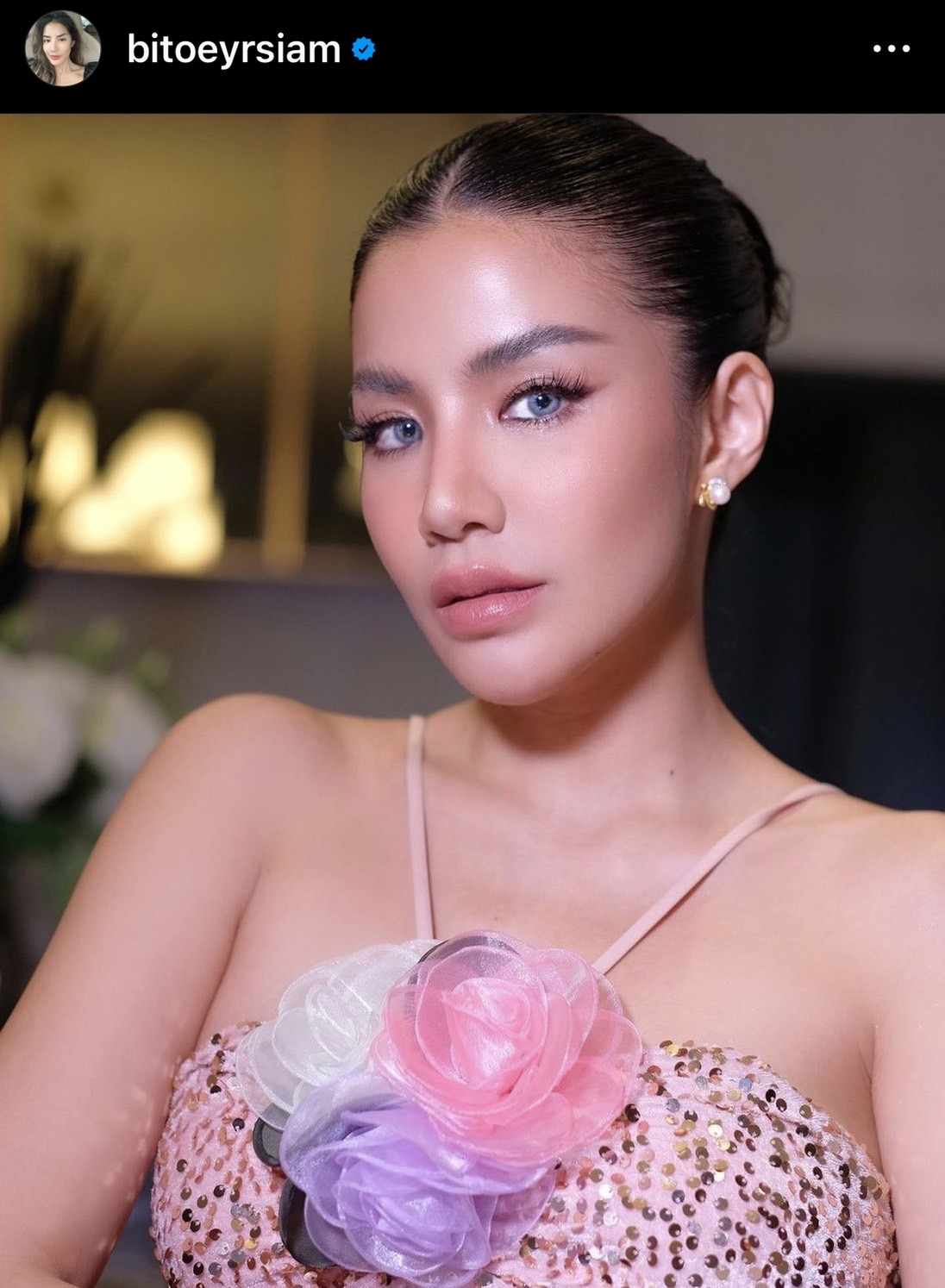 ใบเตย สุธีวัน โพสต์คำคม ก่อนเข้าฟังคำสั่งฟ้องคดี Forex-3D ใบเตย สุธีวัน โพสต์คำคม ก่อนเข้าฟังคำสั่งฟ้องคดี Forex-3D