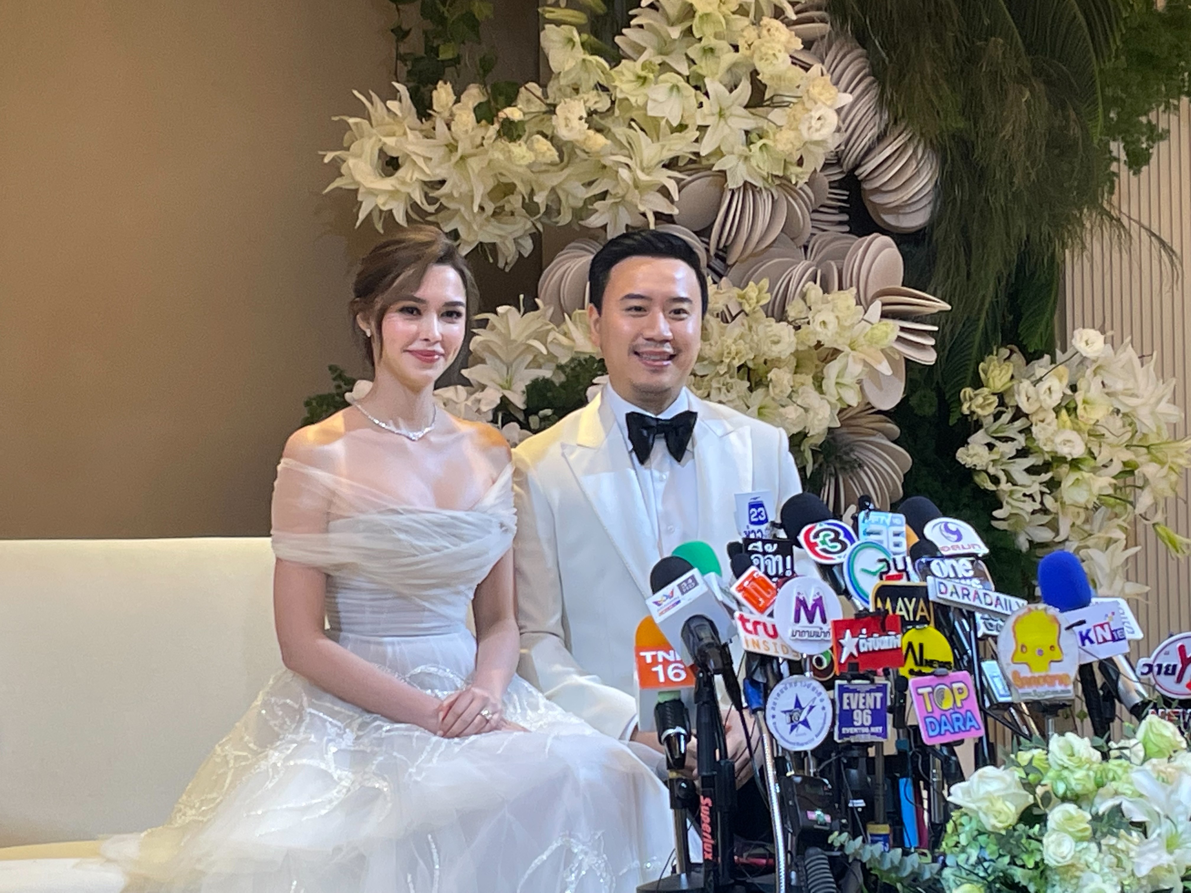 แพทริเซีย-โน้ต เปิดใจหลังจูงมือเข้างานวิวาห์สุดเรียบง่าย แพทริเซีย-โน้ต เปิดใจหลังจูงมือเข้างานวิวาห์สุดเรียบง่าย