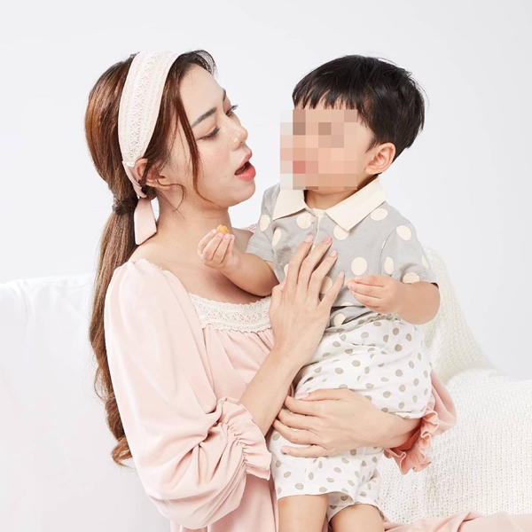 อุ้ม ลักขณา และครอบครัว กลับบ้านแล้ว ด้าน นิวเคลียร์ และ ลูกชาย หายโควิดแล้ว อุ้ม ลักขณา และครอบครัว กลับบ้านแล้ว ด้าน นิวเคลียร์ และ ลูกชาย หายโควิดแล้ว