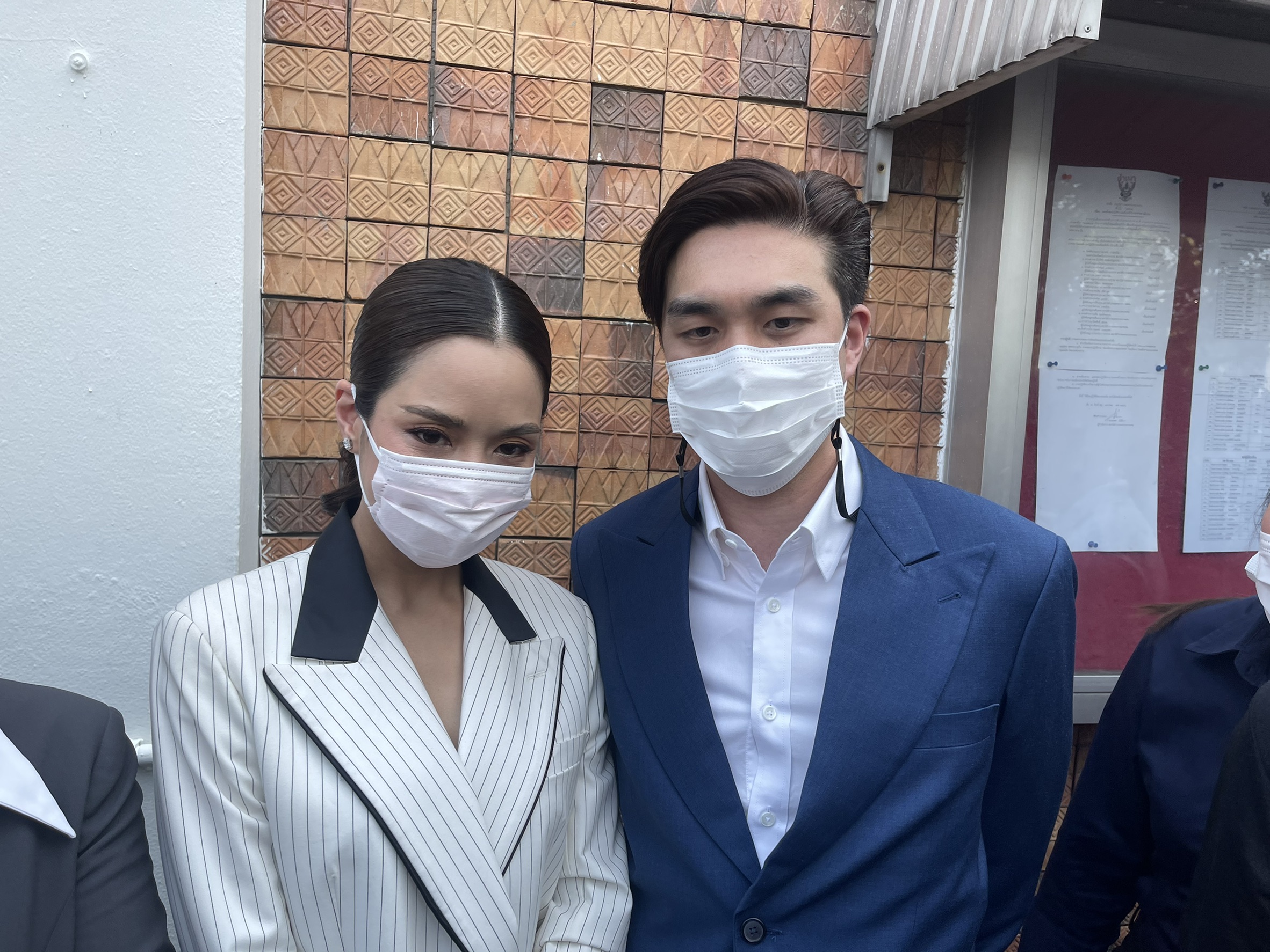 จั๊กจั่น ควง เค วัฒนา พร้อมทนาย เสียงสั่น เปิดใจไม่มีทางยอมความคนผิด ดำเนินคดีถึงที่สุด
