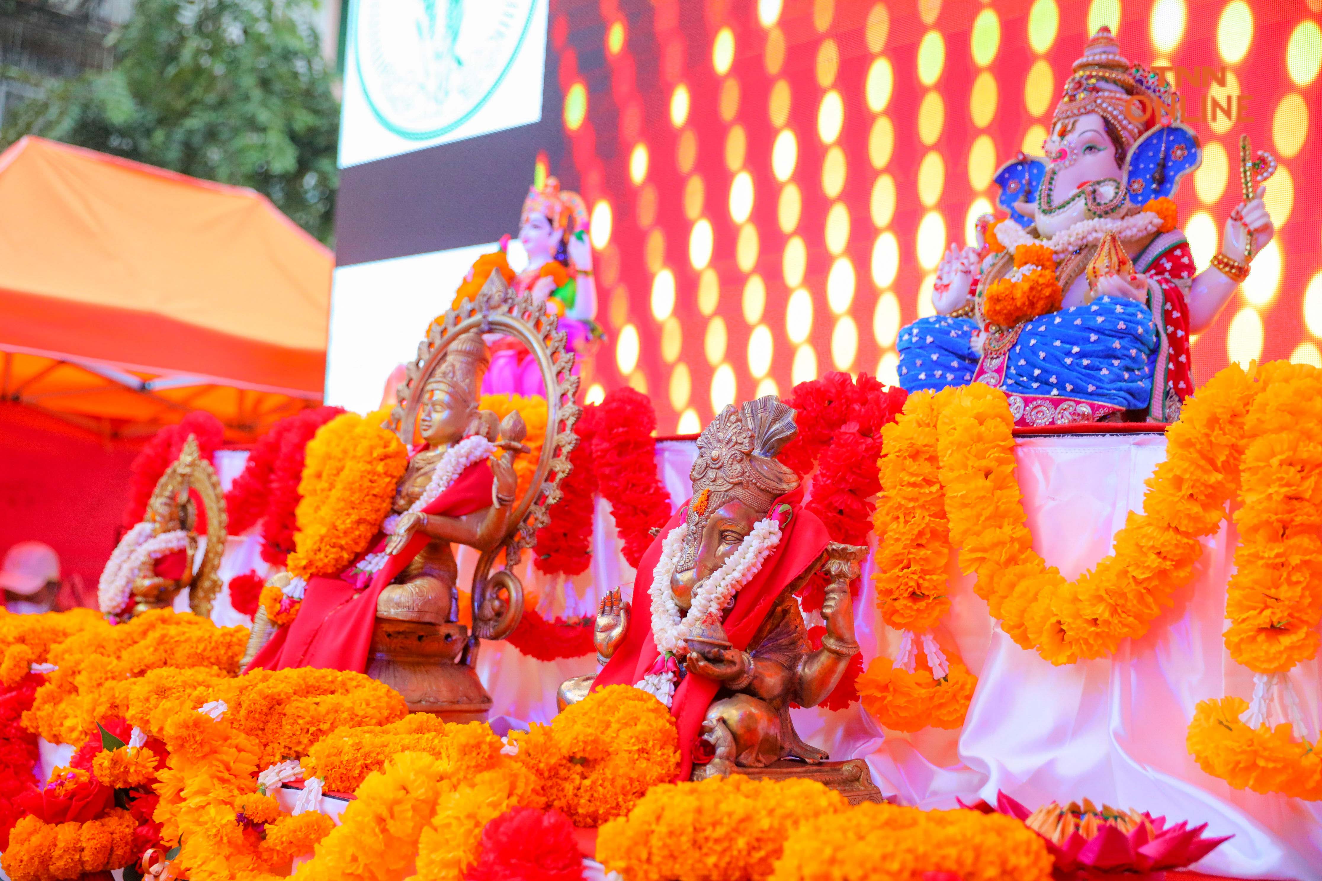 ชัชชาติเปิดงาน “ดิวาลีเฟสติวัล” ฉลองเทศกาลแห่งแสงสว่างของชาวอินเดียในไทย
