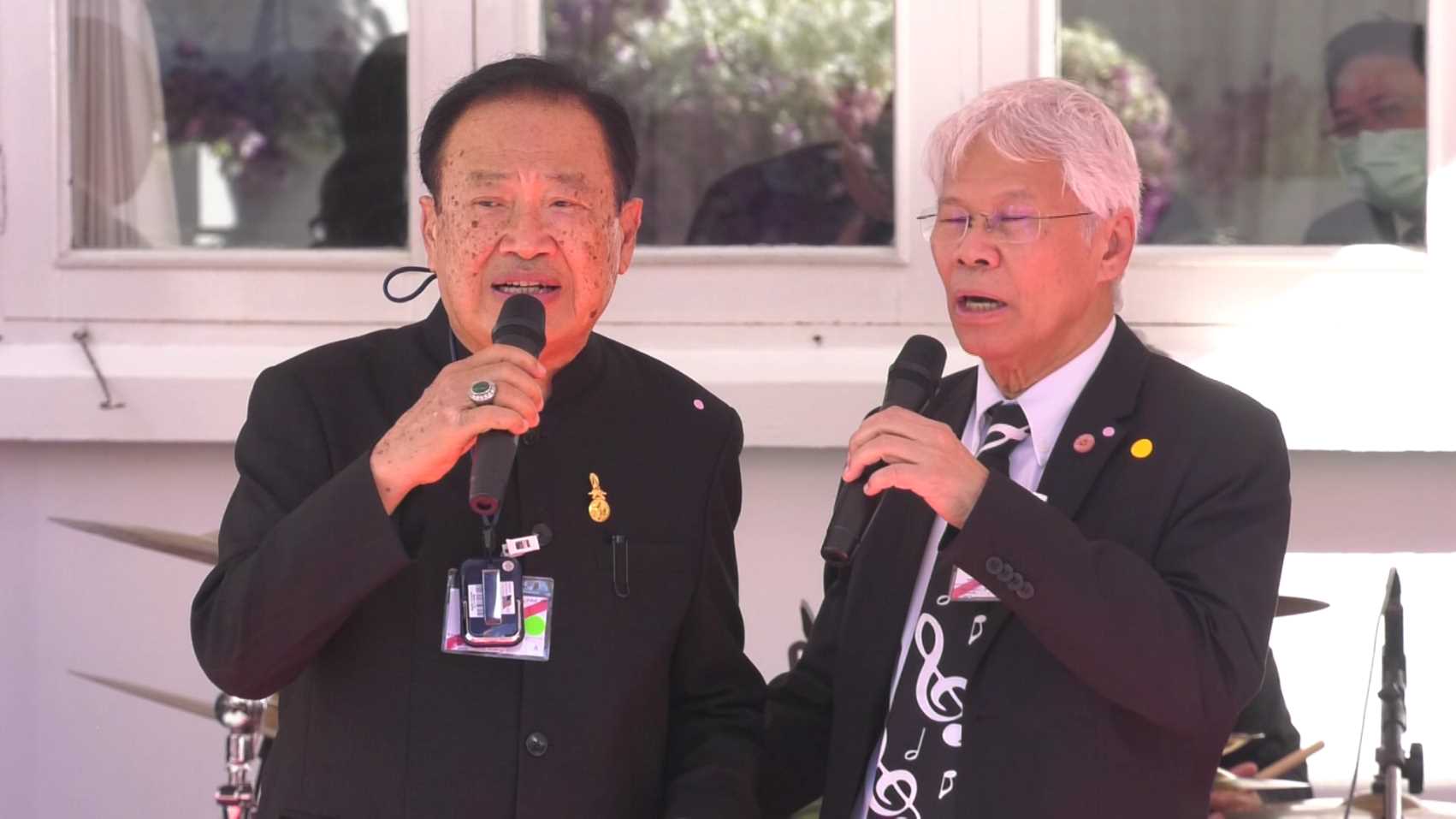 พระราชทานเพลิงศพ “ครูชาลี อินทรวิจิตร” พระราชทานเพลิงศพ “ครูชาลี อินทรวิจิตร”
