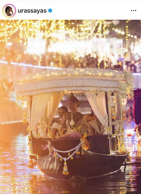 นางนพมาศ ญาญ่า อุรัสยา สุดงดงาม ร่วมขบวนแห่ทางน้ำ ลอยกระทง 2567 นางนพมาศ ญาญ่า อุรัสยา สุดงดงาม ร่วมขบวนแห่ทางน้ำ ลอยกระทง 2567