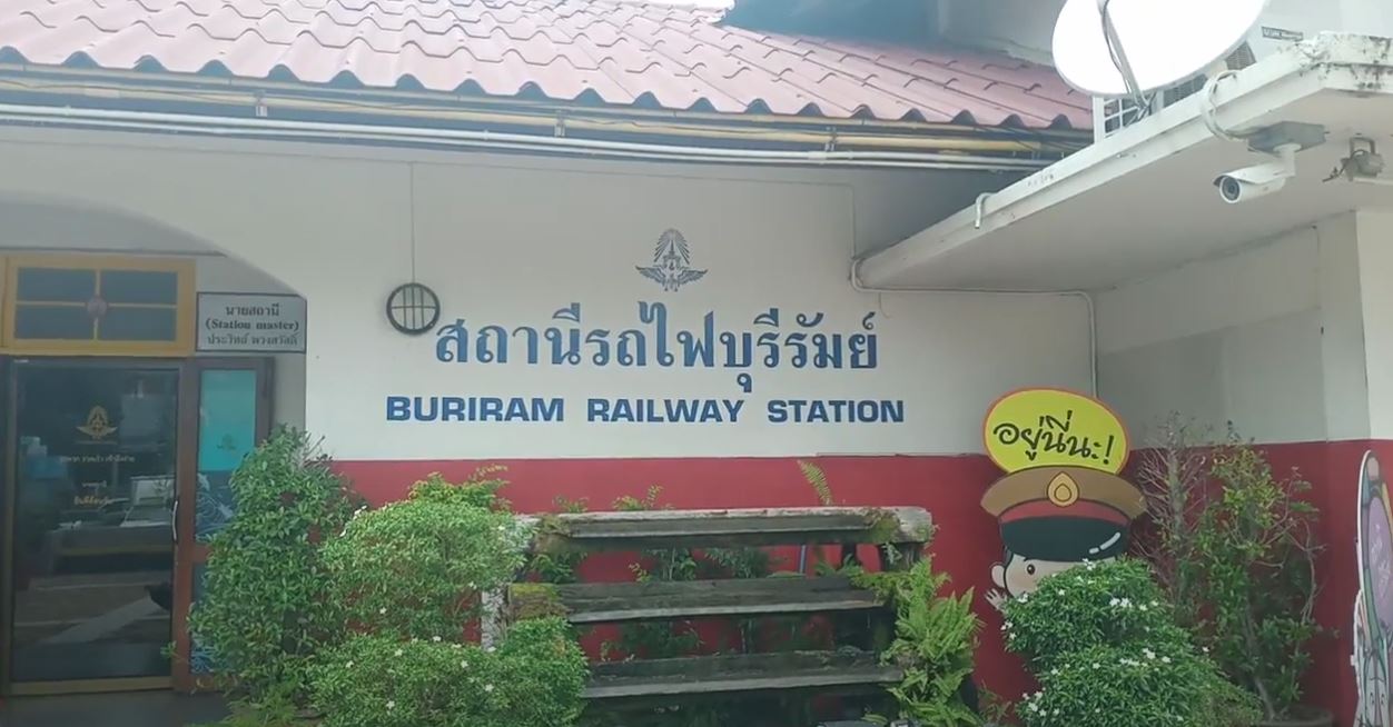 เทศกาล ลูกชิ้นยืนกิน เริ่มแล้ว!! เตรียมจัดเซอร์ไพรส์ขอบคุณ ลิซ่า
