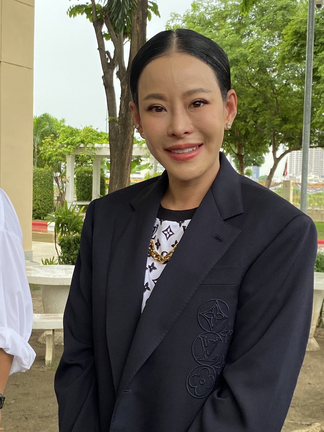 หนิง ปณิตา เสียงสั่นเครือ ขอเวลาตอบเรื่องหย่า มาศาลตามนัด ไร้เงามือที่สาม หนิง ปณิตา เสียงสั่นเครือ ขอเวลาตอบเรื่องหย่า มาศาลตามนัด ไร้เงามือที่สาม