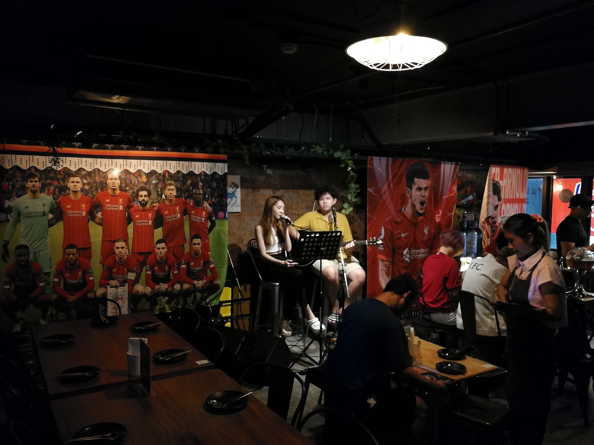 'Hops and Hope Craft Bar' จัดงานเชียร์ 'NBA Finals 2023' เกม2 พร้อมอาหารเช้า+ของแจกจัดเต็ม 'Hops and Hope Craft Bar' จัดงานเชียร์ 'NBA Finals 2023' เกม2 พร้อมอาหารเช้า+ของแจกจัดเต็ม