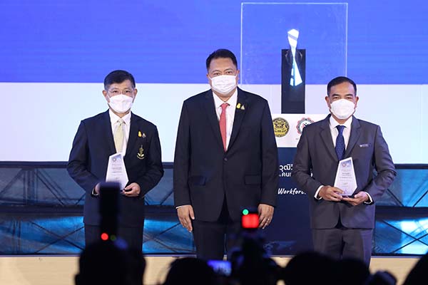 สถาบันคุณวุฒิวิชาชีพจับมือ52หน่วยงาน ยกระดับแรงงานไทยเชื่อมฐานข้อมูลแรงงาน สถาบันคุณวุฒิวิชาชีพจับมือ52หน่วยงาน ยกระดับแรงงานไทยเชื่อมฐานข้อมูลแรงงาน