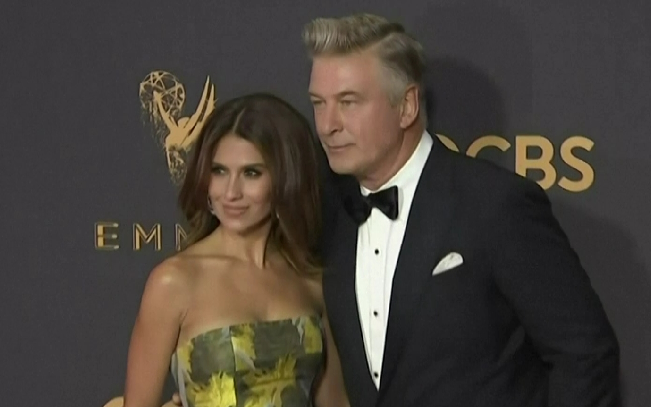 อัยการยกฟ้อง “Alec Baldwin” ข้อหายิงคนตายในกองถ่ายหนังเรื่อง Rust 