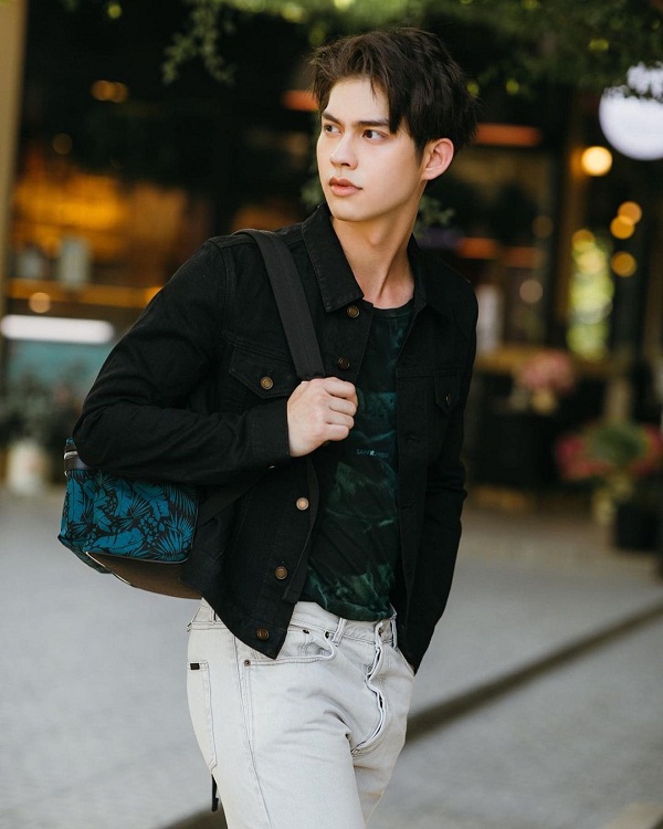ไบร์ท ชวนแฟนคลับร่วมบริจาคซื้ออุปกรณ์ให้กับทีมอาสาสมัครดับเพลิง (มีคลิป) 