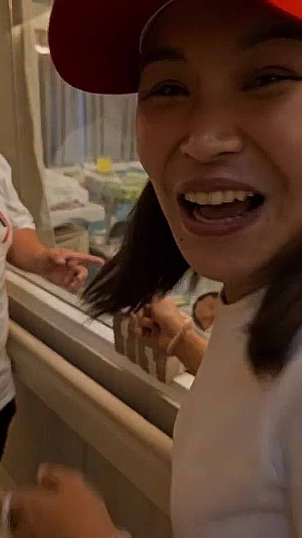 น้องคากิ ลูกชาย แจ็ค แฟนฉัน ขึ้นแท่นเป็นพรีเซนเตอร์อายุน้อย 6 วันรับหลักล้าน!